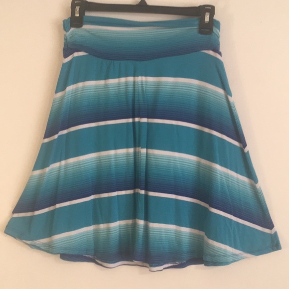 Blue, indigo, white skirt - S/M w/elastic waist💙 - Picture 5 of 5